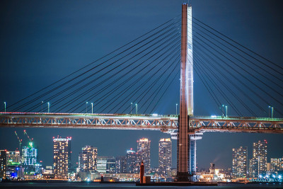 横滨湾大桥夜景