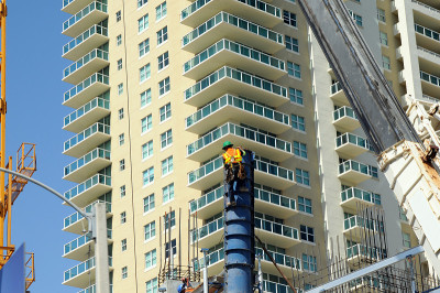 建设工作