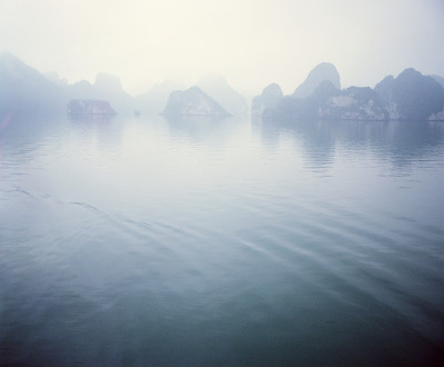 雾下龙湾