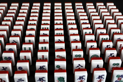 红色麻将牌
