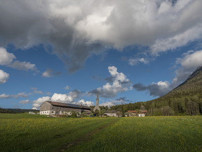 巴伐利亚农场和教堂，贝希特斯加德纳阿尔卑斯山