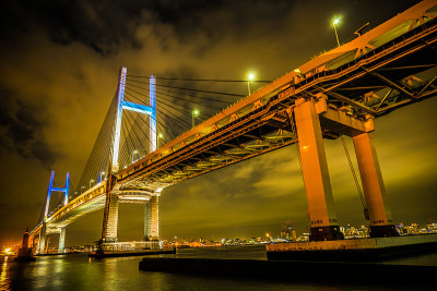 横滨海湾大桥之夜(由大国藤拍摄)
