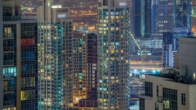 迪拜市中心夜间天线