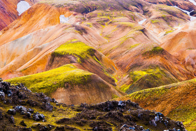 冰岛拉格夫格步道的起点，Landmannalaugar的五彩山脉