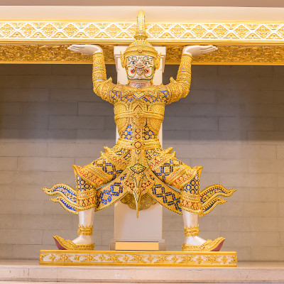 黄金巨人文学或泰国神话