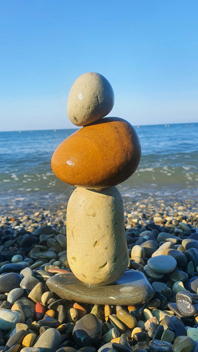 海边的石头平衡