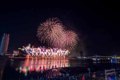 岘港国际烟花节每年举行一次。