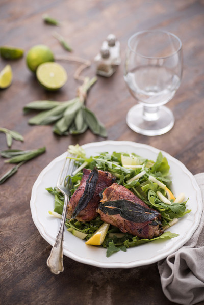 鸡saltimbocca