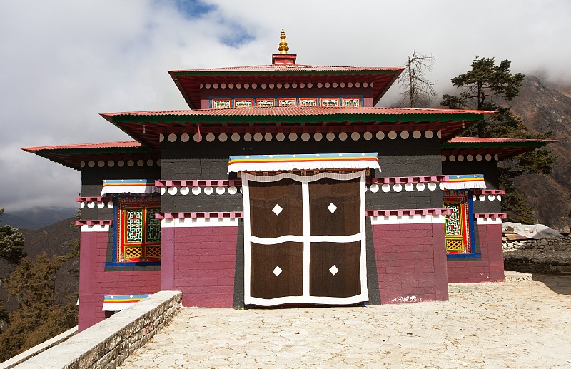 腾博寺，昆布山谷最好的寺院