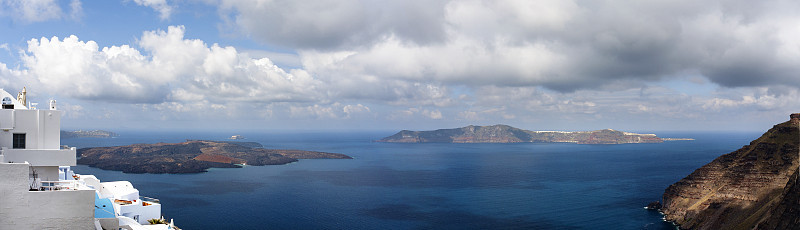希腊圣托里尼,火山口的view)。