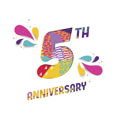 5周年快乐剪纸贺卡