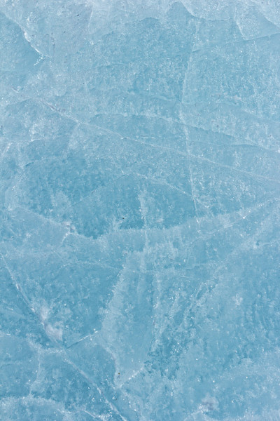贝加尔湖的蓝冰