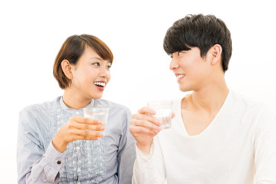 美味的水，男女(情侣)