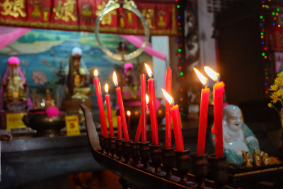 焚香祭祖