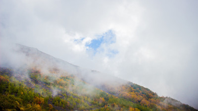 多云的富士山