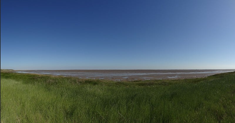 瓦登海的全景，Ameland，荷兰