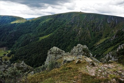 从Col du Falimont到Martinswand和Hohneck山的景色