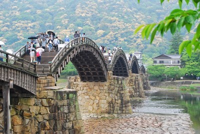 金泰京桥，日本的木桥。