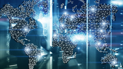 全球地图双重曝光网络。电信、国际商务互联网和技术概念。
