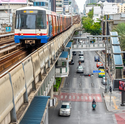 曼谷高架列车