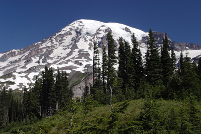 雷尼尔山