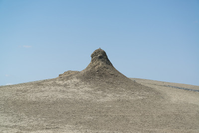 阿塞拜疆库布斯坦的泥火山