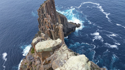 从拉乌尔角山顶俯瞰