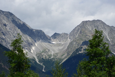 大的山