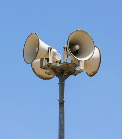 megaphone pole