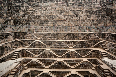印度拉贾斯坦邦道萨的abhaneri Chand Baori井