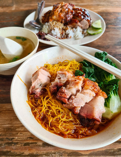 烧鱼面、烤鸭饭、香港烤肉