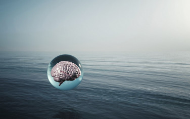 人类的大脑变成了海洋上方的气泡。精神健康。这是一个3d渲染图。
