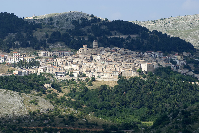 城堡德尔蒙特(L; Aquila, Abruzzi)，全景景色