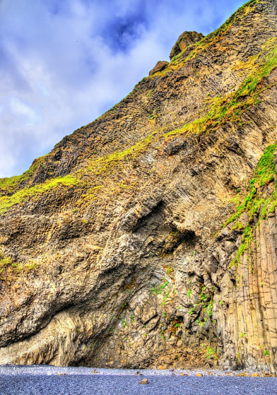 Reynisfjall山黑沙滩上的Reynisfjall -