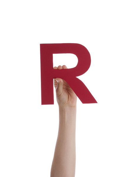 手握R