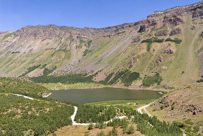 内姆鲁特火山口湖，土耳其比蒂斯
