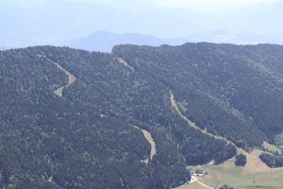 在查特鲁斯山徒步旅行