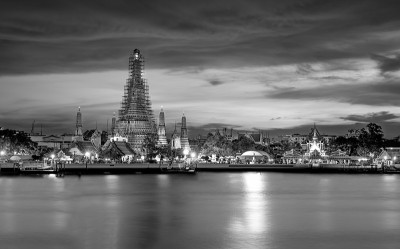 Wat Arun Rajwararam在泰国曼谷的黑色和白色