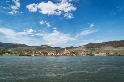 weie ßenkirchen在多瑙河