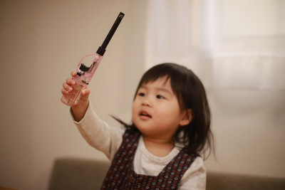 女孩火绳杆