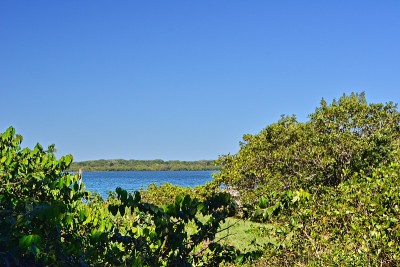 卡普里岛海滩风景优美