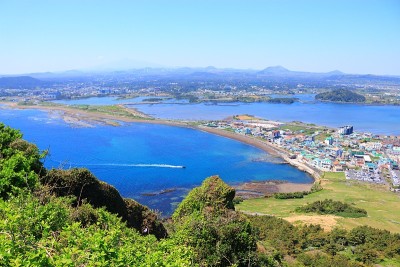 承山日出峰，联合国教科文组织世界遗产，日出峰，日出峰，岩石，火山口，悬崖，