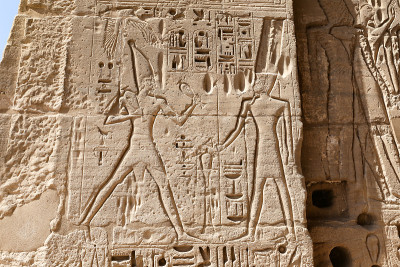 埃及象形文字在Medinet Habu神庙，卢克索，埃及