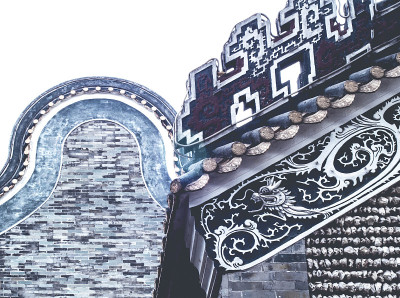 广州沙湾古镇岭南建筑的中国传统建筑屋顶细节
