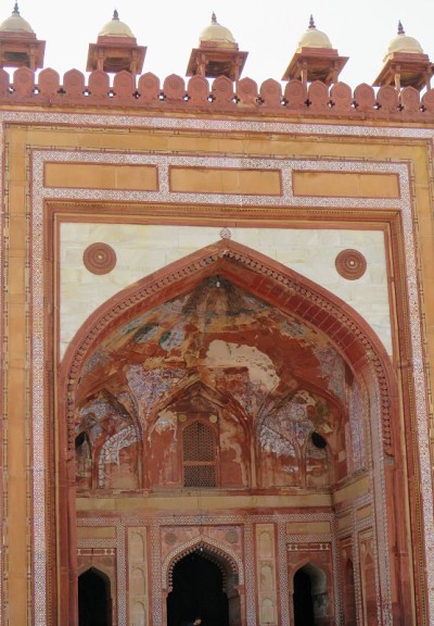 Buland darwaza sidegate报道