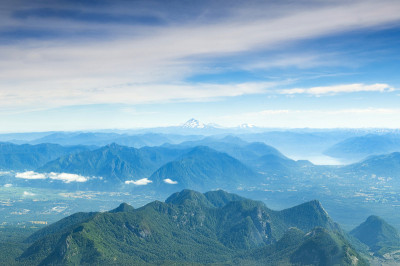 火山火山山坡上