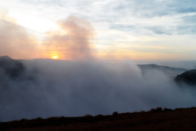 玛雅火山在阳光下的景色