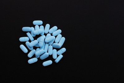 PrEP(接触前预防)。用来预防艾滋病黑暗的背景。本空间