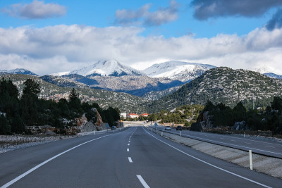 通往雪山的路