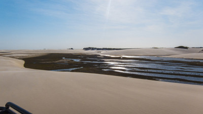 Lençóis Maranhenses国家公园的海岸线